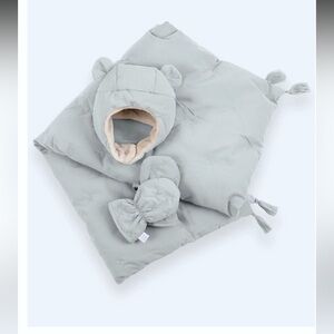 NWT 7AM Enfant CUB Set AIRY I Mitten, Hat & Blanket in Bondi Size 0-6 months